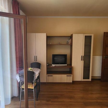 Bástya Apartmanház Sarvar Exterior foto