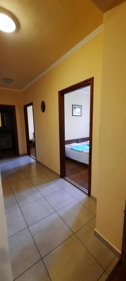 Bástya Apartmanház Sarvar Exterior foto