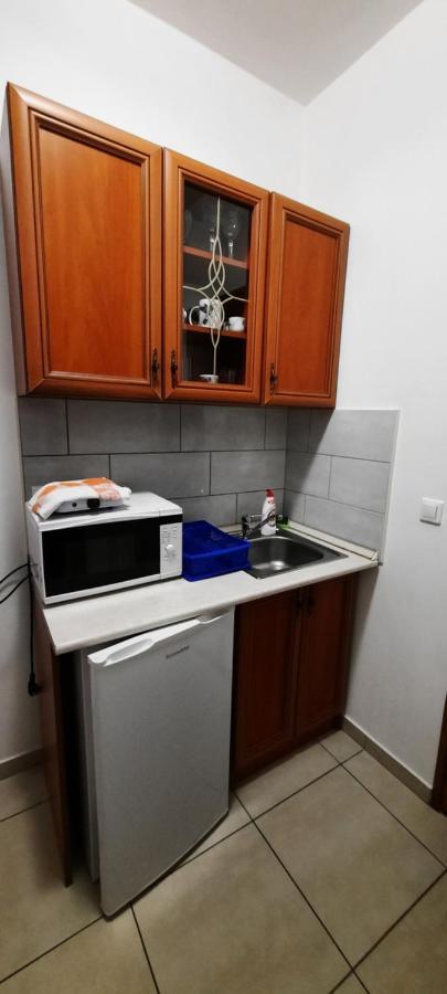 Bástya Apartmanház Sarvar Exterior foto