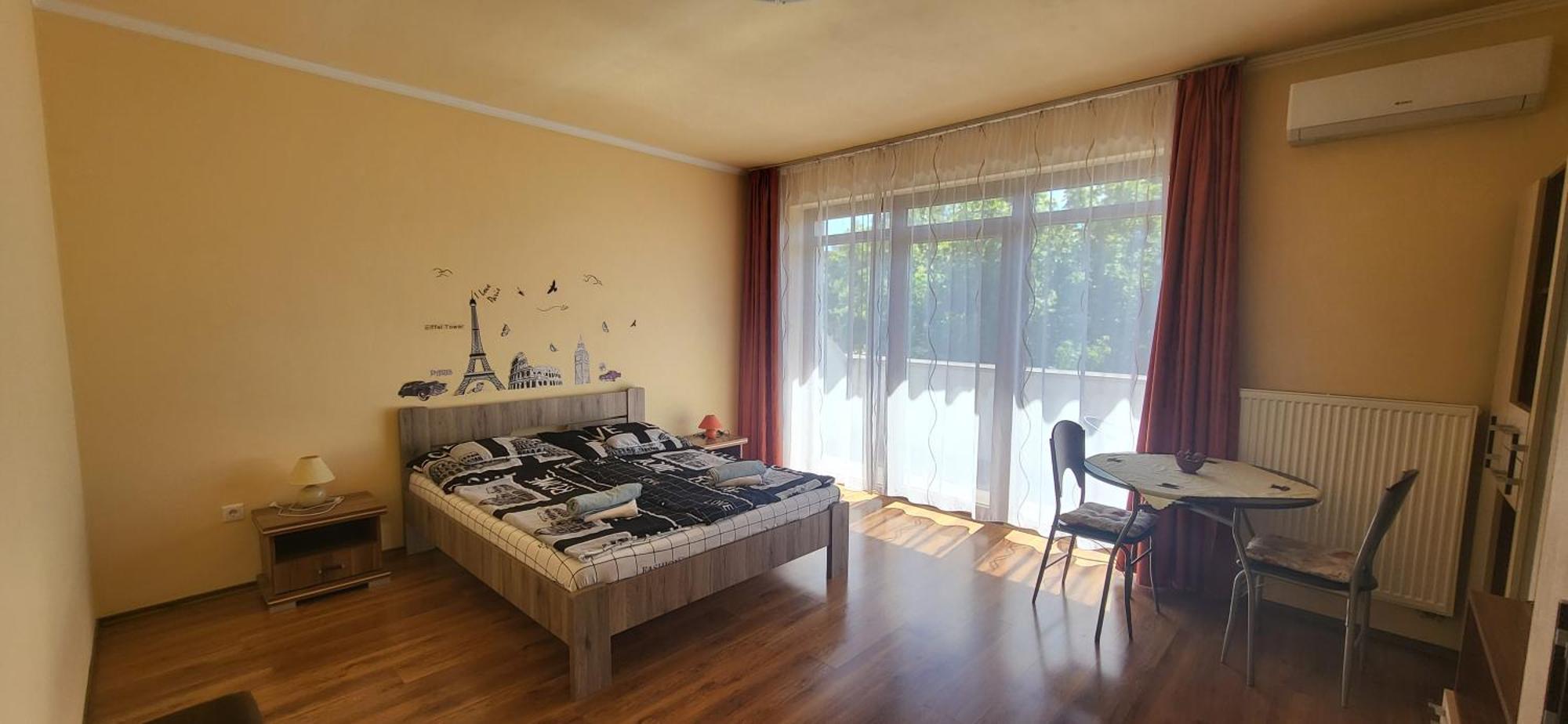 Bástya Apartmanház Sarvar Exterior foto